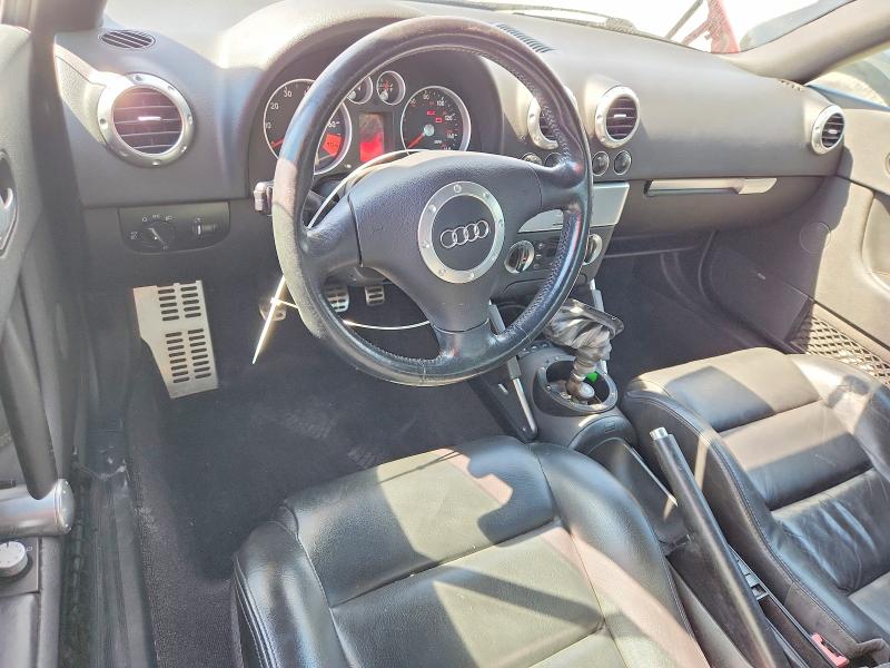 صورة رقم 8 من المزاد - 2001 AUDI TT مع VIN TRUUT28N511013820