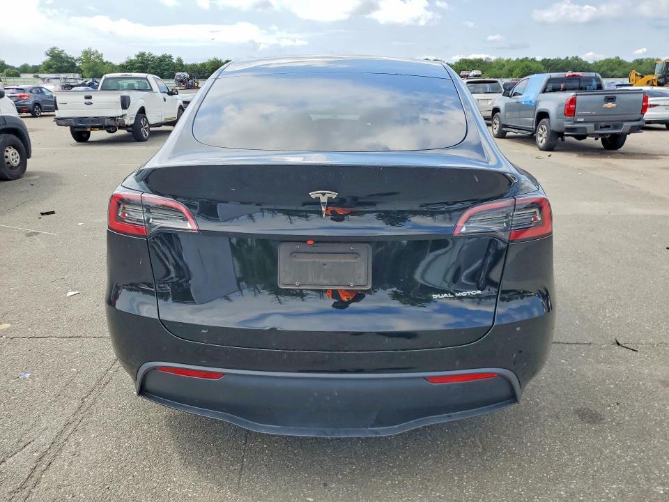 Photo 6 from auction – 2023 TESLA MODEL Y with VIN 7SAYGAEE8PF861529