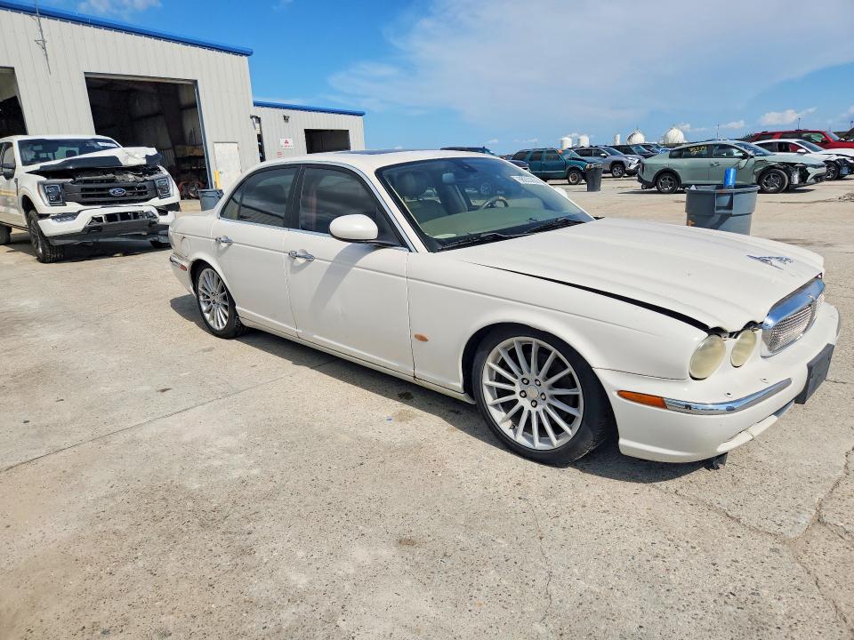Photo 4 from auction – 2006 JAGUAR XJ8 with VIN SAJWA71B16SH03575