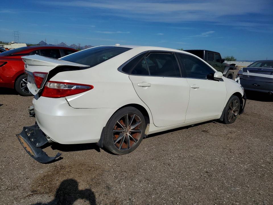 Photo 3 from auction – 2015 TOYOTA CAMRY with VIN 4T1BF1FK2FU060204