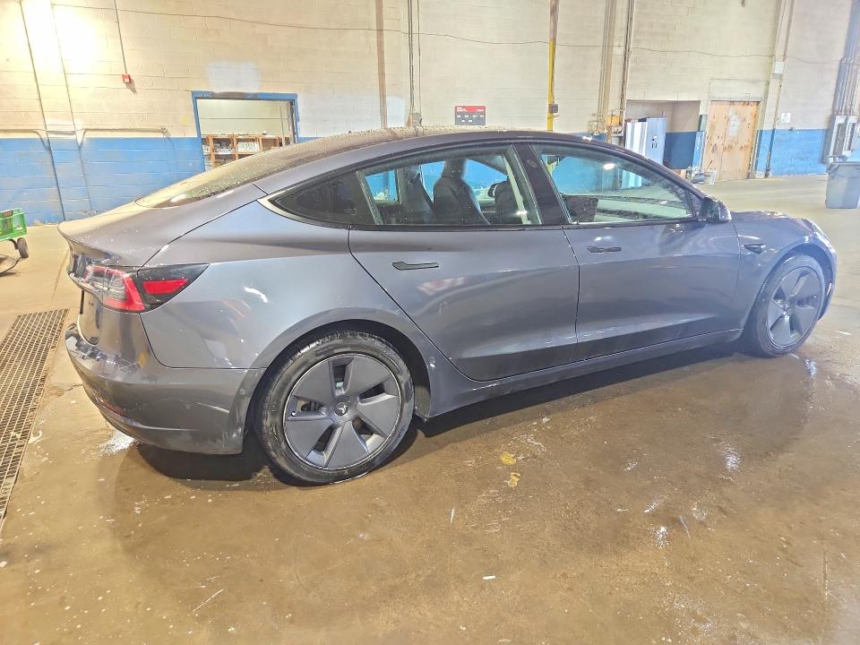 Снимка 3 от търг – 2022 TESLA MODEL 3 с VIN 5YJ3E1EA9NF369728