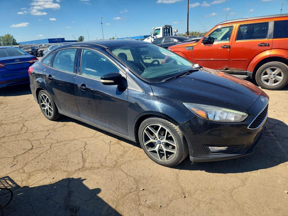 Снимка 4 от търг – 2017 FORD FOCUS с VIN 1FADP3H28HL295210