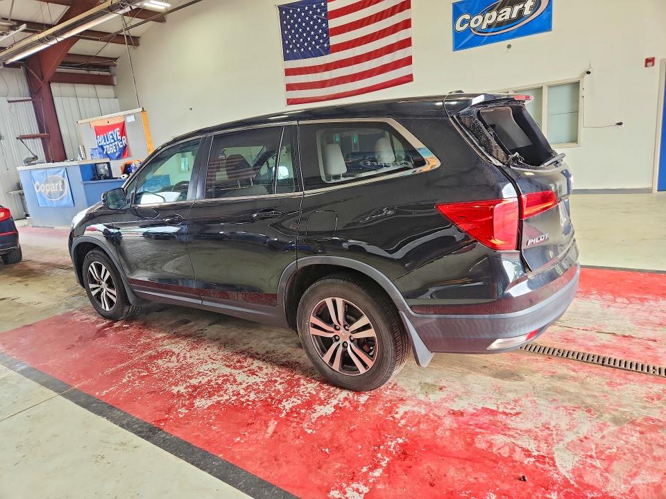 Снимка 2 от търг – 2018 HONDA PILOT с VIN 5FNYF5H68JB027182