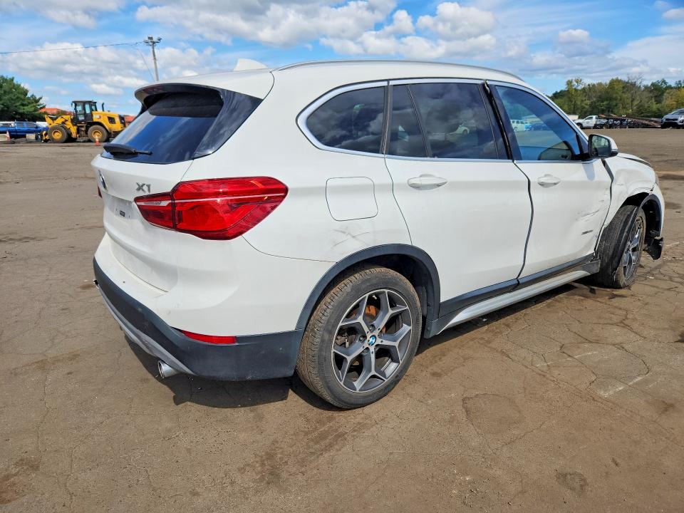 Zdjęcie 3 z aukcji – 2016 BMW X1 z VIN WBXHT3C33GP881167