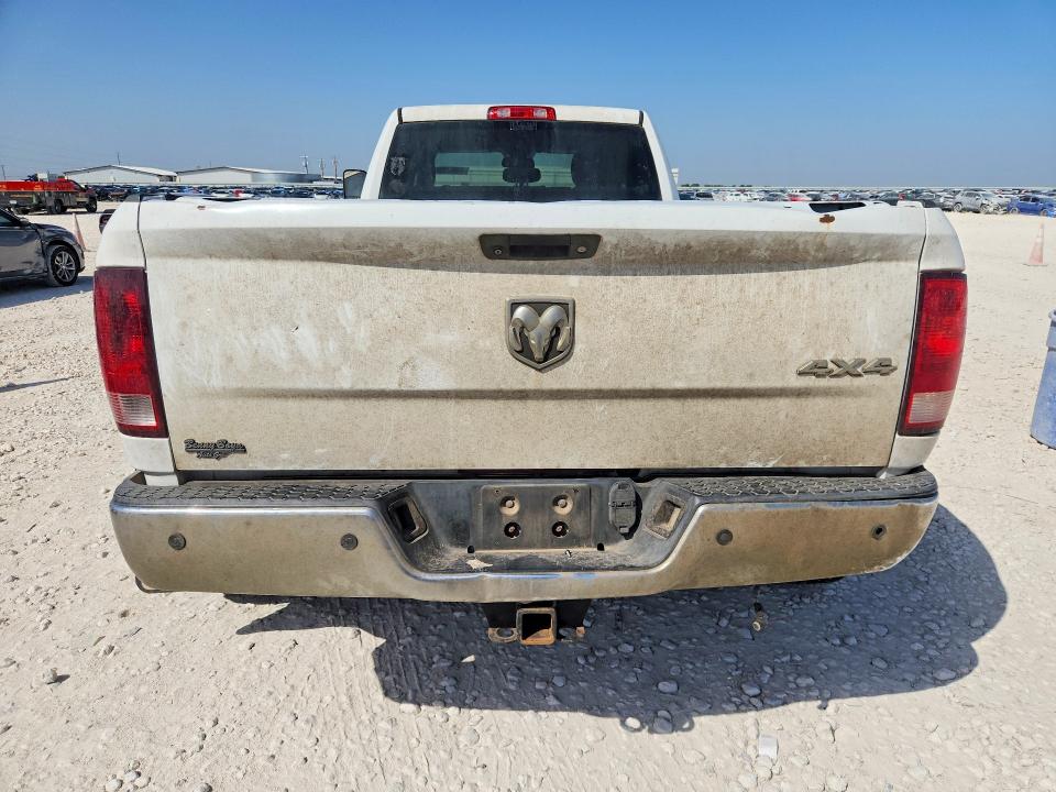 Photo 6 from auction – 2015 RAM 3500 with VIN 3C63RRGL0FG688293