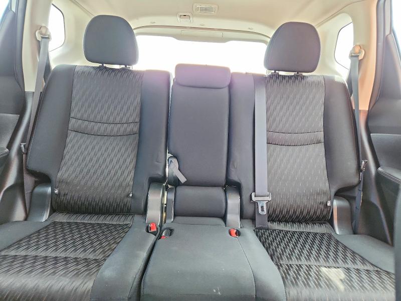 Photo 10 from auction – 2018 NISSAN ROGUE with VIN 5N1AT2MT1JC769596
