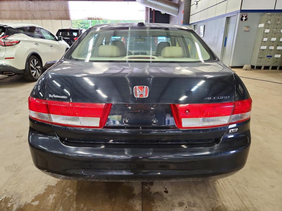 Photo 6 from auction – 2004 HONDA ACCORD with VIN 1HGCM66594A045236