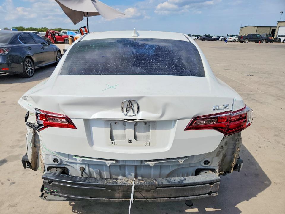 Photo 6 from auction – 2017 ACURA ILX with VIN 19UDE2F75HA005009