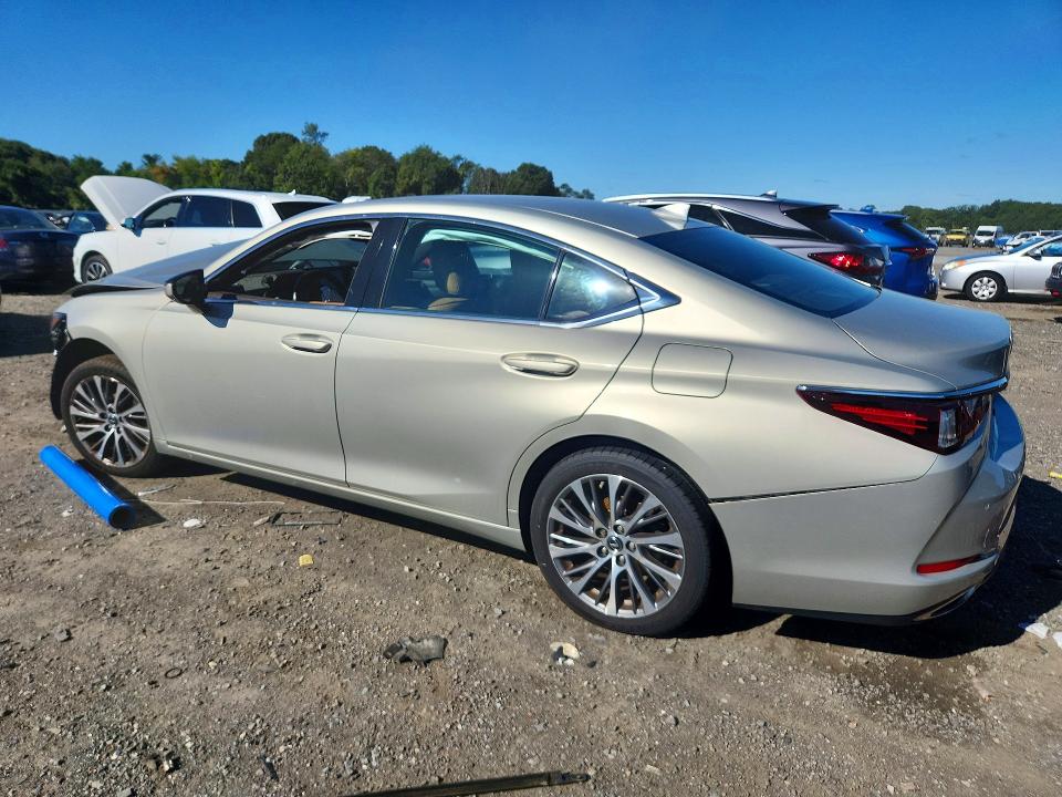 Photo 2 from auction – 2019 LEXUS ES with VIN 58ABZ1B10KU049287
