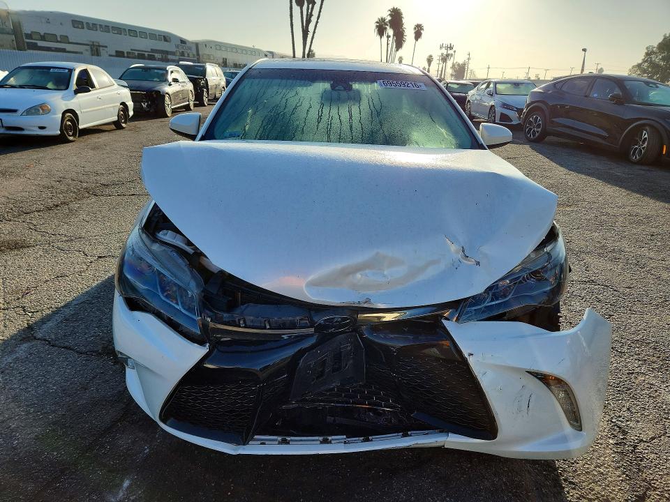 Снимка 5 от търг – 2015 TOYOTA CAMRY с VIN 4T1BK1FKXFU564463