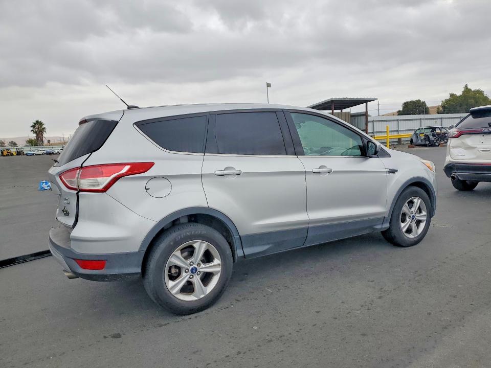 Photo 3 from auction – 2014 FORD ESCAPE with VIN 1FMCU9GX2EUA13465