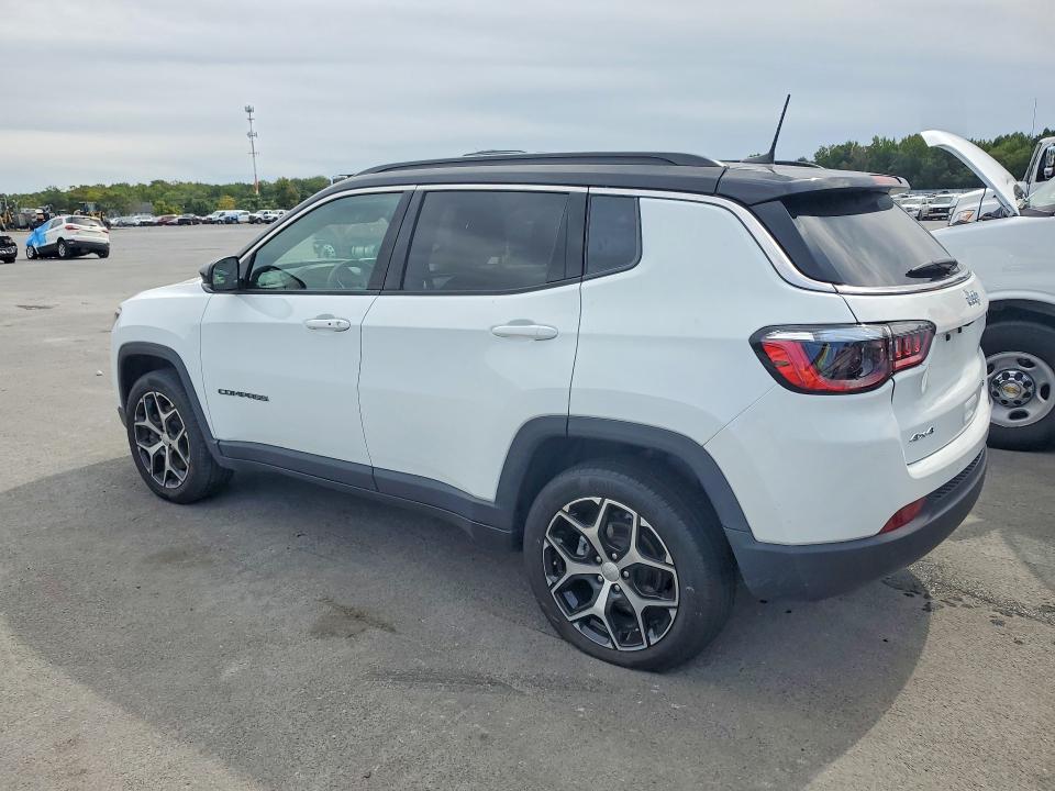 Снимка 2 от търг – 2024 JEEP COMPASS с VIN 3C4NJDCN9RT126763