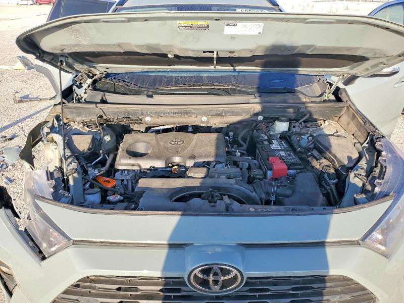 Photo 12 from auction – 2021 TOYOTA RAV4 with VIN 2T3C1RFV8MW165958