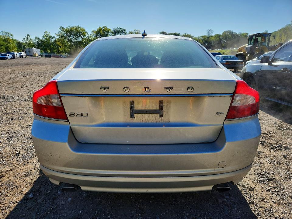 Photo 6 from auction – 2010 VOLVO S80 with VIN YV1982AS0A1115182
