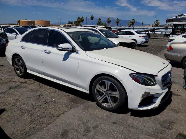 Photo 4 from auction – 2020 MERCEDES-BENZ E with VIN WDDZF8EB1LA753183