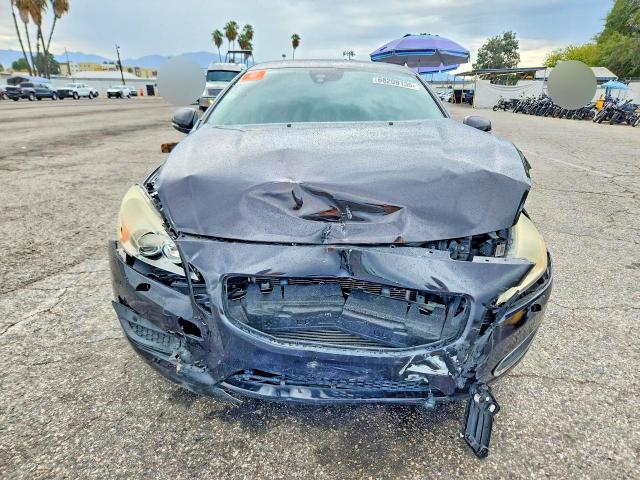 Photo 5 from auction – 2013 VOLVO S60 with VIN YV1612FH8D2221530