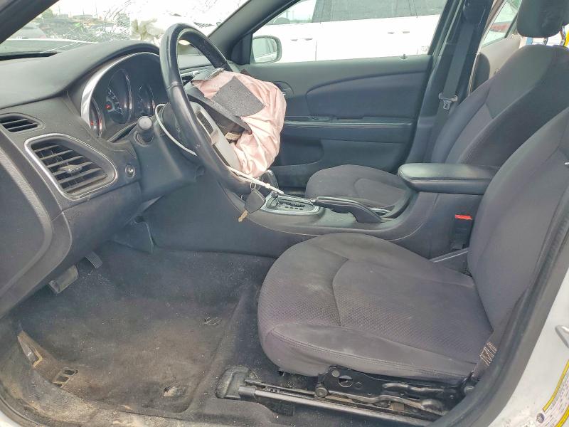 Photo 7 from auction – 2014 CHRYSLER 200 with VIN 1C3CCBBG3EN105723