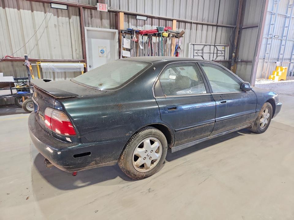 Photo 3 from auction – 1996 HONDA ACCORD with VIN 1HGCE6675TA016863