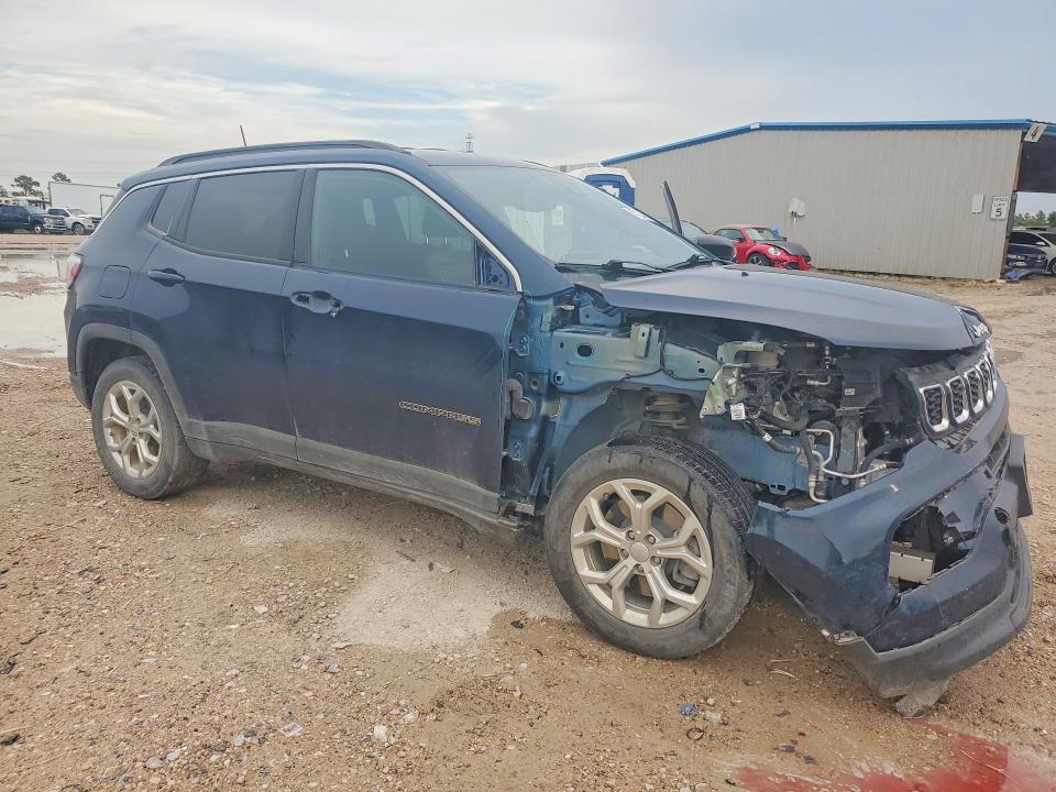Photo 4 from auction – 2024 JEEP COMPASS with VIN 3C4NJDBN9RT163703