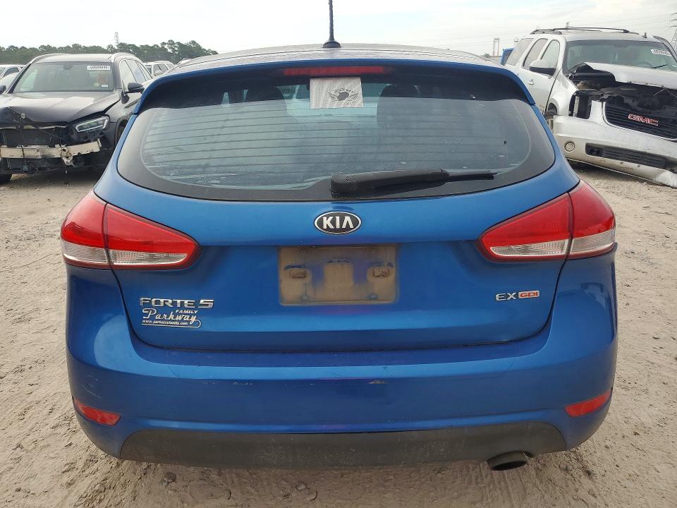 Foto 6 de la subasta – 2014 KIA FORTE con VIN KNAFX5A80E5232810
