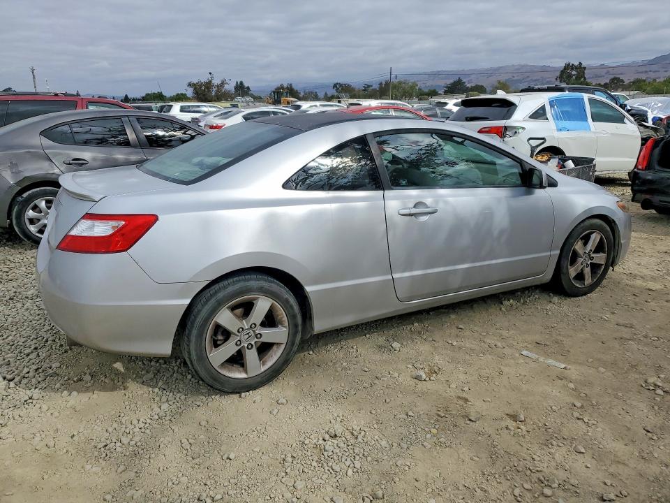 Photo 3 from auction – 2008 HONDA CIVIC with VIN 2HGFG12818H540125