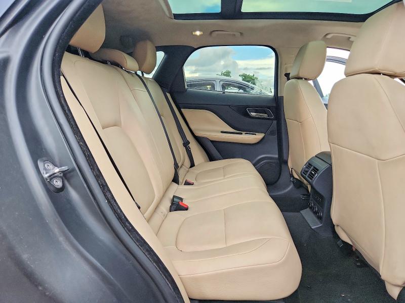 Photo 11 from auction – 2019 JAGUAR F-PACE with VIN SADCJ2FX7KA391207