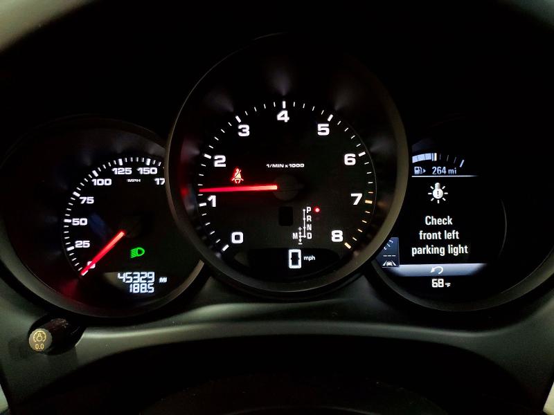 Снимка 9 от търг – 2019 PORSCHE MACAN с VIN WP1AA2A54KLB04501