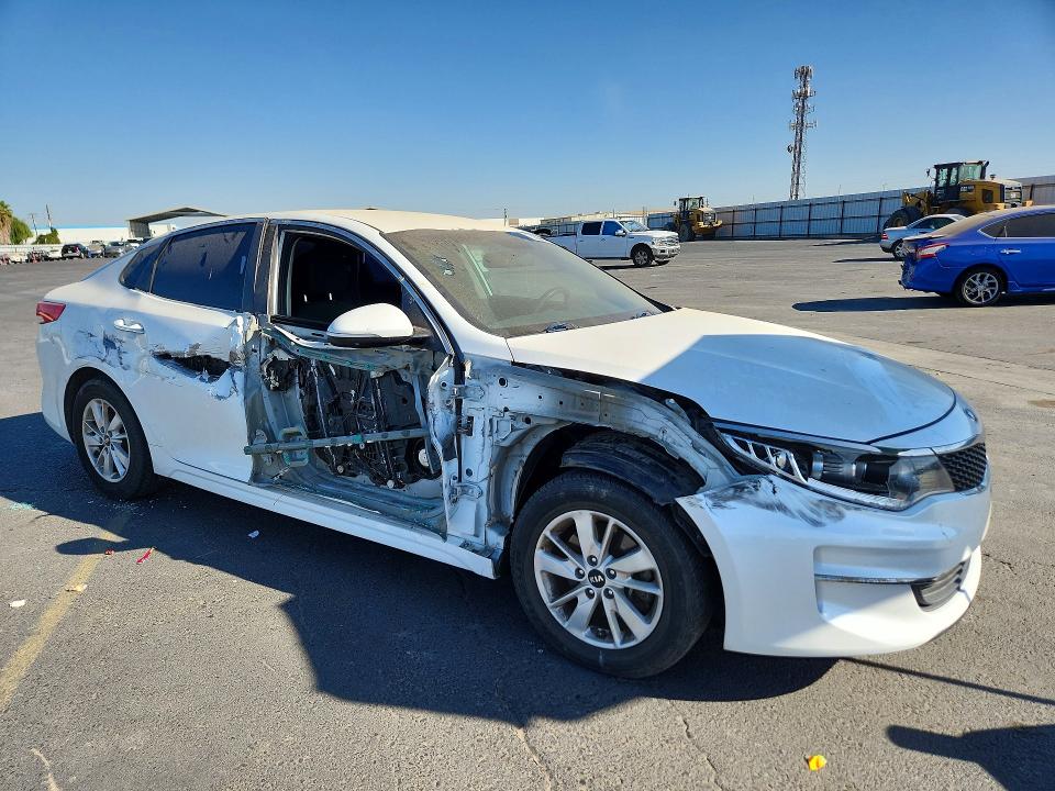 صورة رقم 4 من المزاد - 2017 KIA OPTIMA مع VIN 5XXGT4L33HG128441