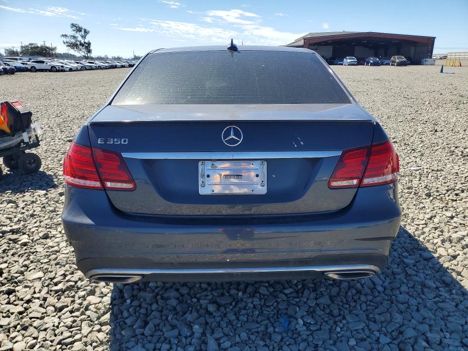Photo 6 from auction – 2015 MERCEDES-BENZ E with VIN WDDHF5KB3FB089739
