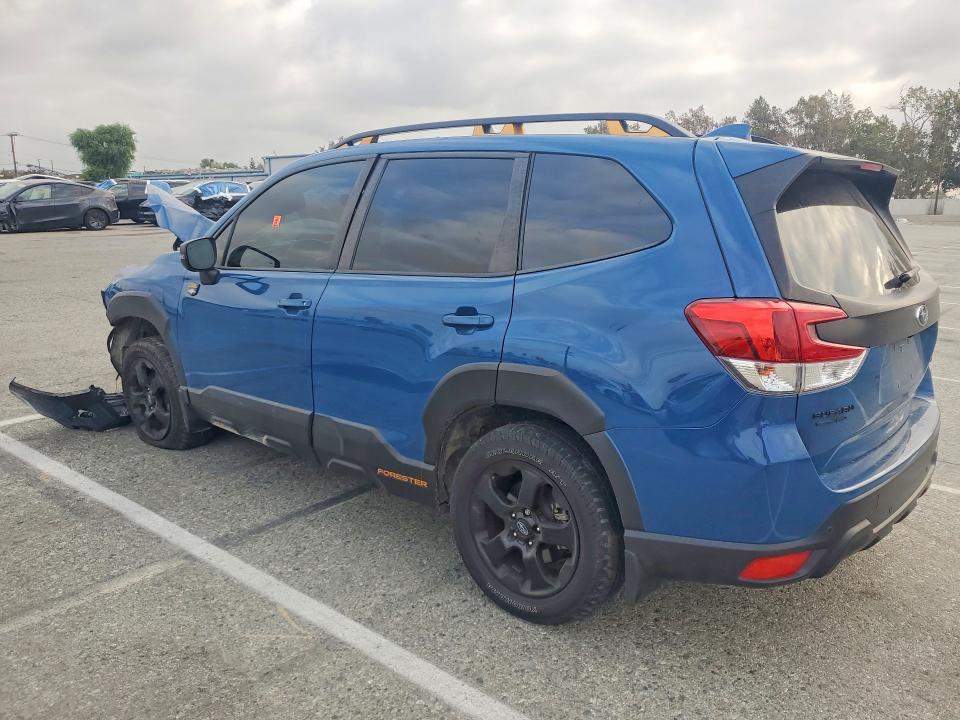 Снимка 2 от търг – 2023 SUBARU FORESTER с VIN JF2SKAMC1PH497103
