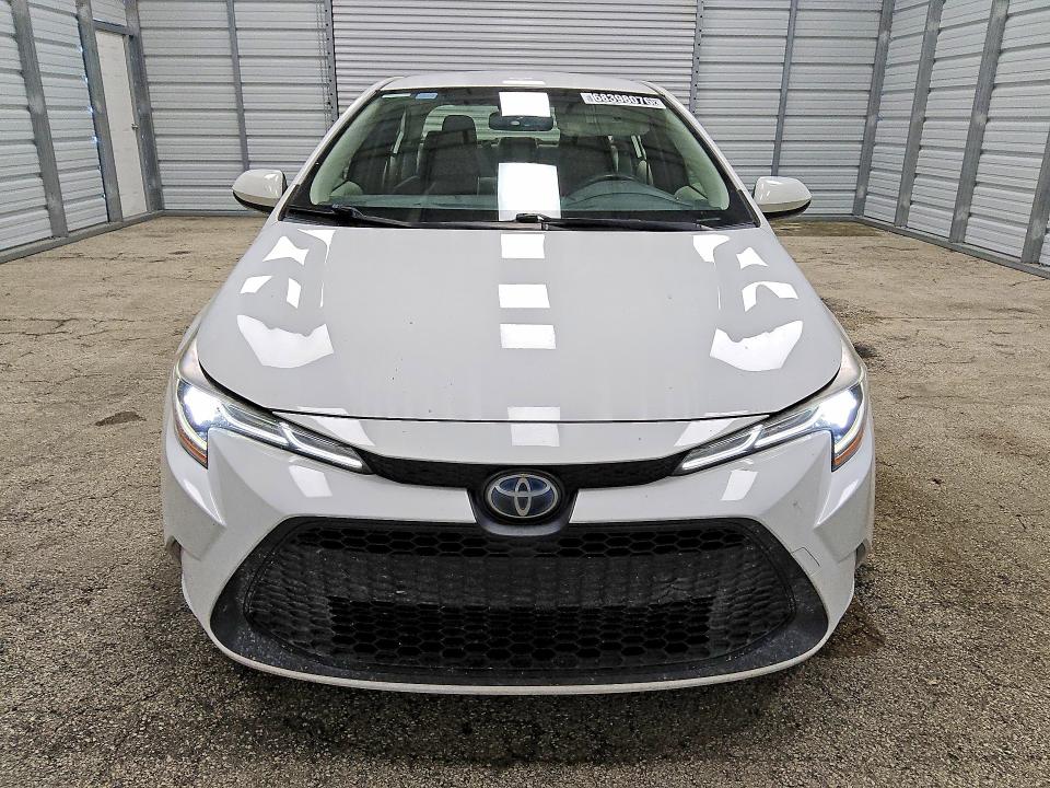 Снимка 5 от търг – 2020 TOYOTA COROLLA с VIN JTDEBRBE1LJ030667