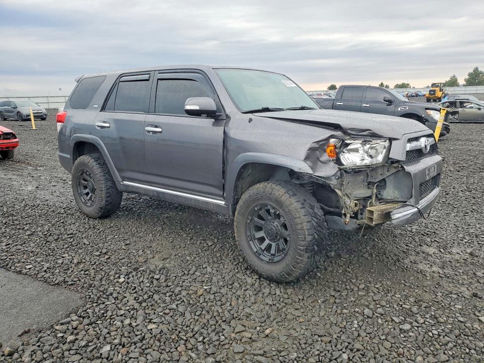 Photo 4 from auction – 2012 TOYOTA 4RUNNER with VIN JTEBU5JR9C5106103