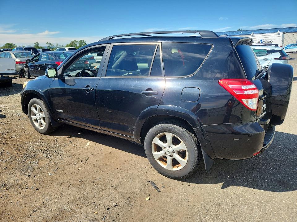 Photo 2 from auction – 2011 TOYOTA RAV4 with VIN 2T3DF4DV4BW152472