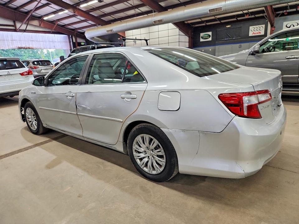 Photo 2 from auction – 2013 TOYOTA CAMRY HYBRID with VIN 4T1BD1FK5DU090266