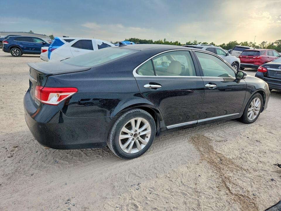 Photo 3 from auction – 2011 LEXUS ES with VIN JTHBK1EG6B2442804