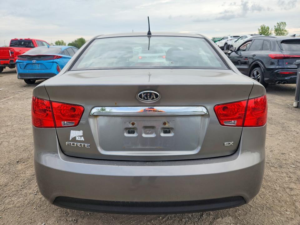 Фото 6 с аукциона – 2012 KIA FORTE с VIN KNAFU4A23C5589037