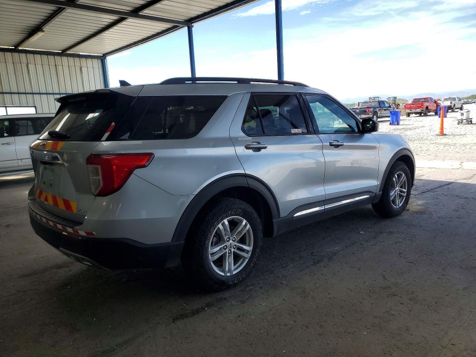 Снимка 3 от търг – 2023 FORD EXPLORER с VIN 1FMSK8DH2PGB74067