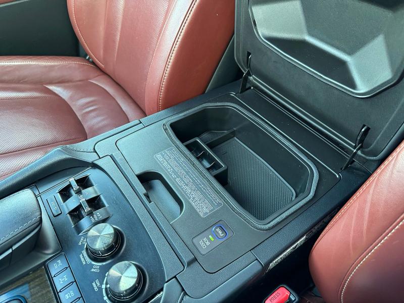 Photo 12 from auction – 2019 LEXUS LX with VIN JTJHY7AX5K4293449