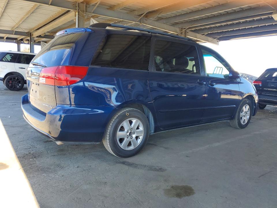 Photo 3 from auction – 2004 TOYOTA SIENNA with VIN 5TDZA22C14S148720
