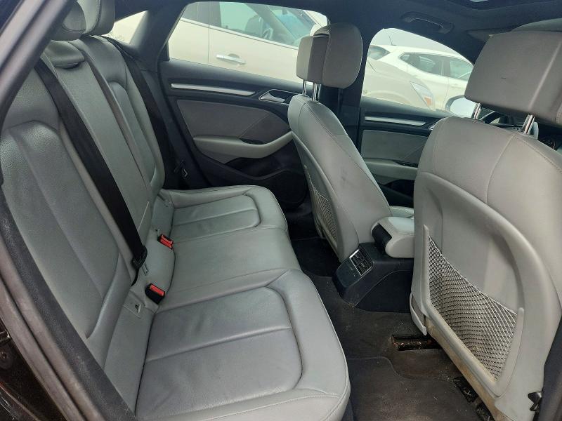 Photo 10 from auction – 2018 AUDI A3 with VIN WAUAUGFF1J1033062