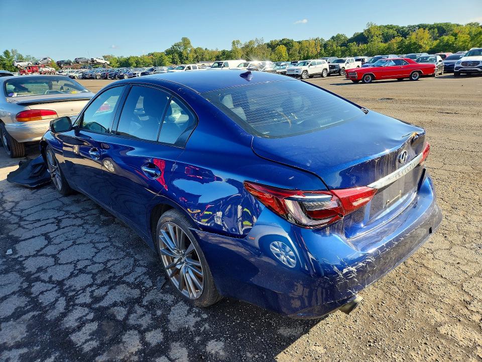 Снимка 2 от търг – 2018 INFINITI Q50 с VIN JN1FV7ARXJM481714