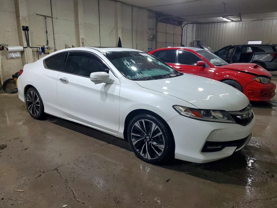 Photo 4 from auction – 2016 HONDA ACCORD with VIN 1HGCT2B8XGA007059