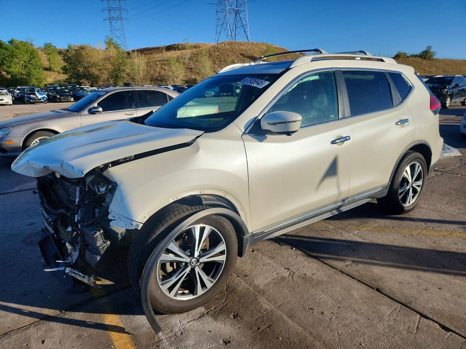 NISSAN ROGUE 2017 с VIN 5N1AT2MV6HC786955 - Снимка от търг