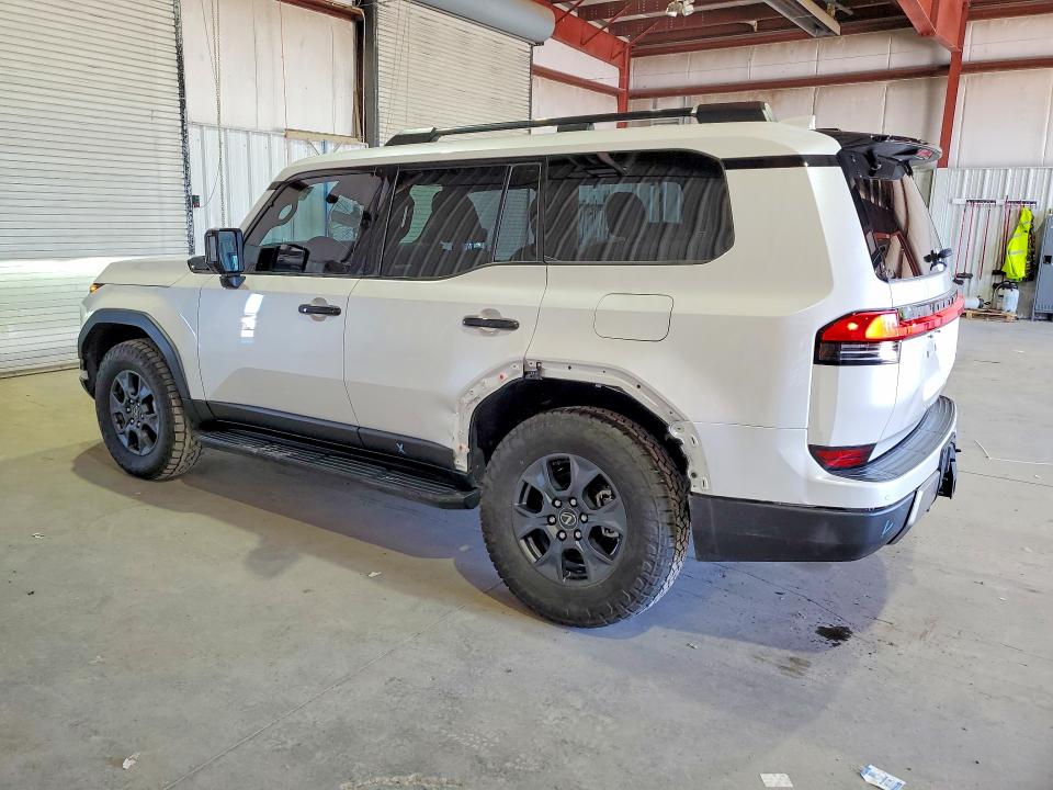Photo 2 from auction – 2024 LEXUS GX 550 with VIN JTJTBCDX3R5004430
