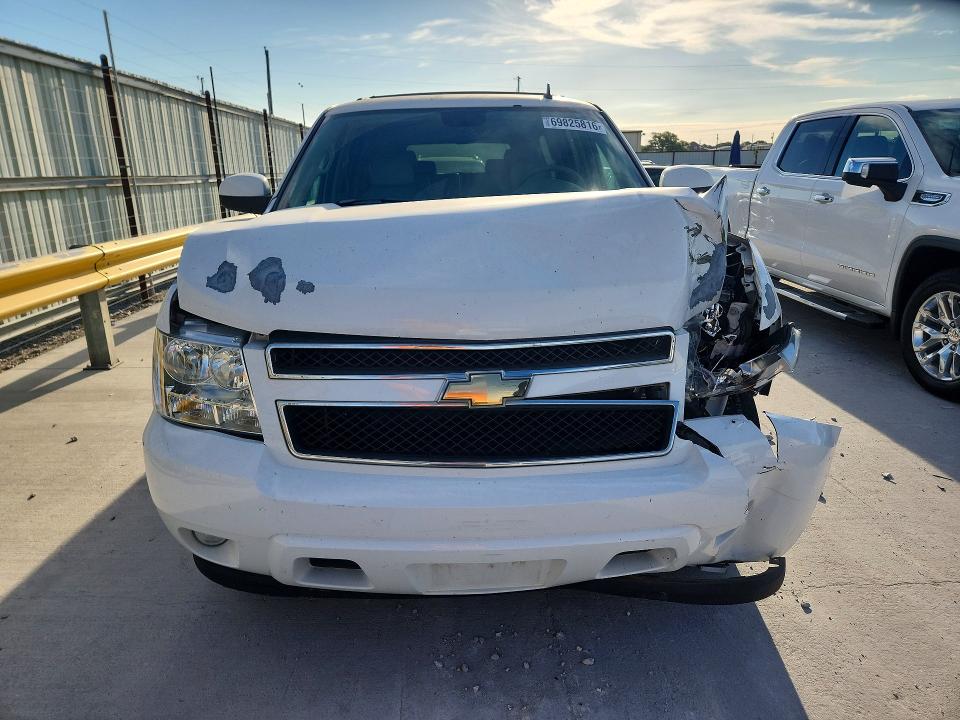 Photo 5 from auction – 2007 CHEVROLET SUBURBAN with VIN 1GNFC160X7J167833