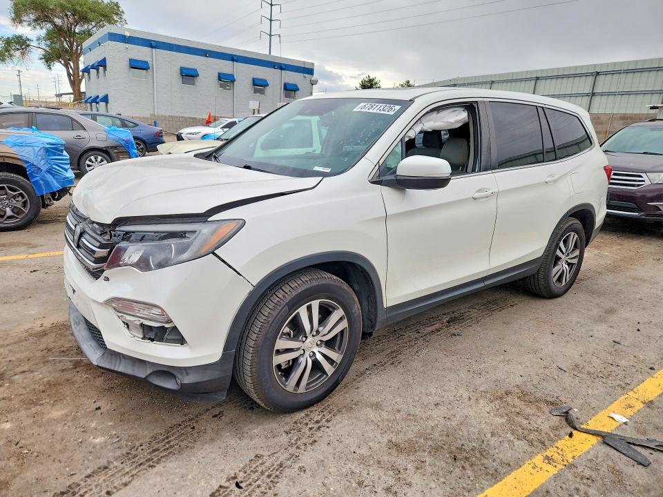 HONDA PILOT 2017 with VIN 5FNYF5H64HB025794 - Photo from auction