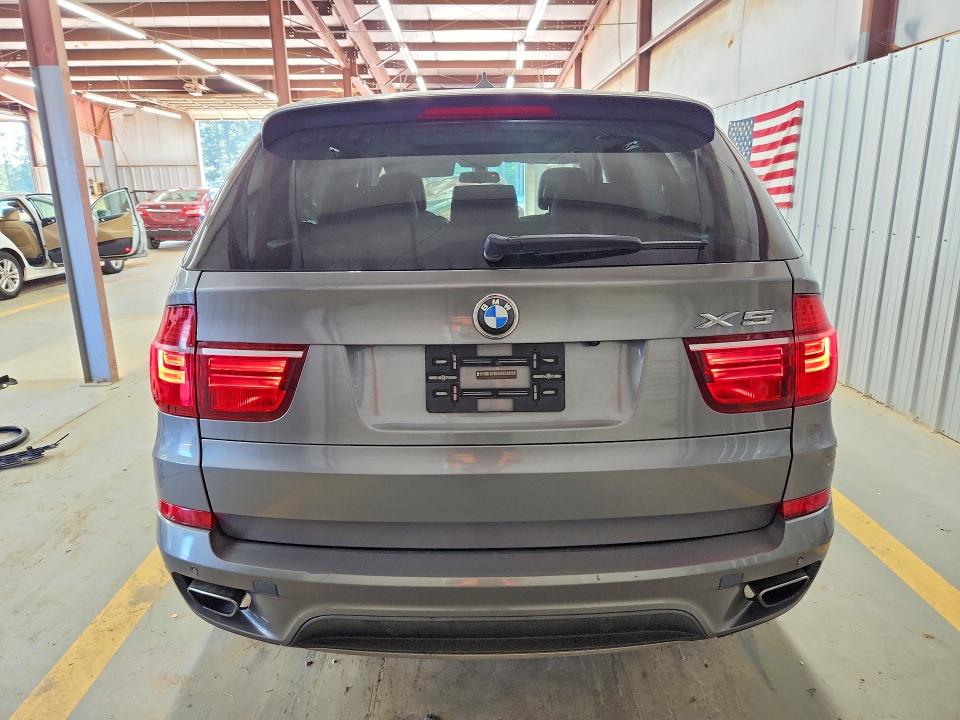Photo 6 from auction – 2011 BMW X5 with VIN 5UXZV8C55BL419427