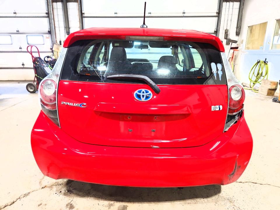 Photo 6 from auction – 2012 TOYOTA PRIUS C with VIN JTDKDTB34C1515524