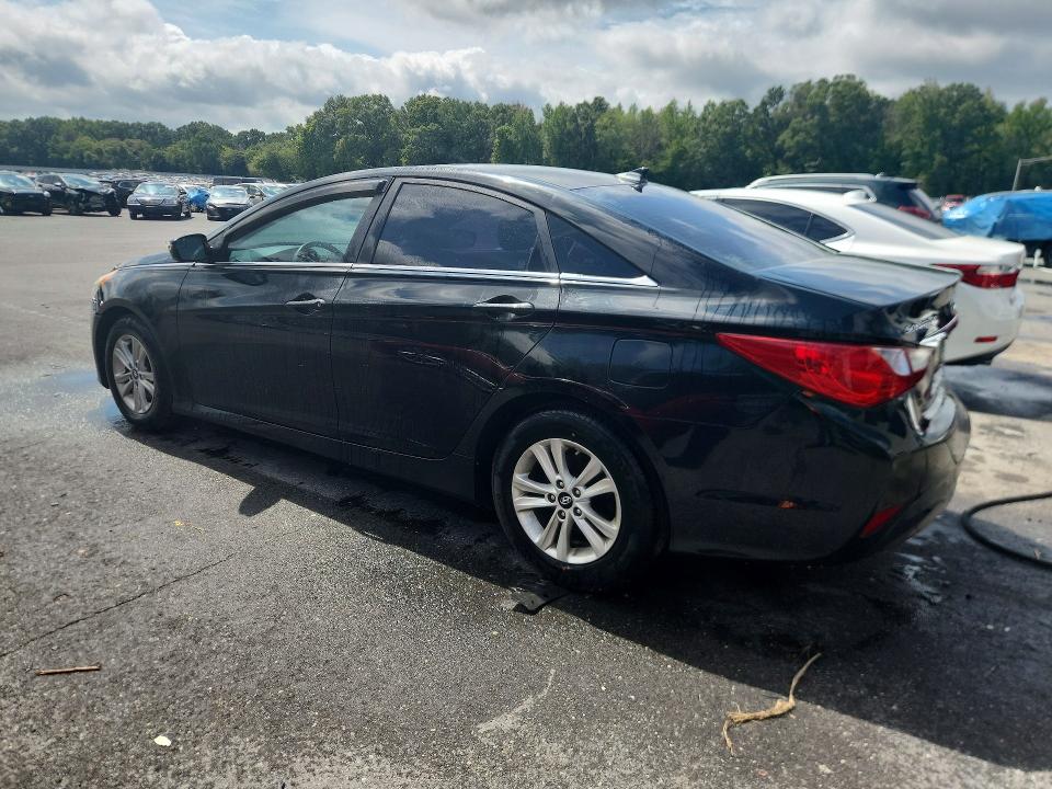 Photo 2 from auction – 2014 HYUNDAI SONATA with VIN 5NPEB4AC8EH880889