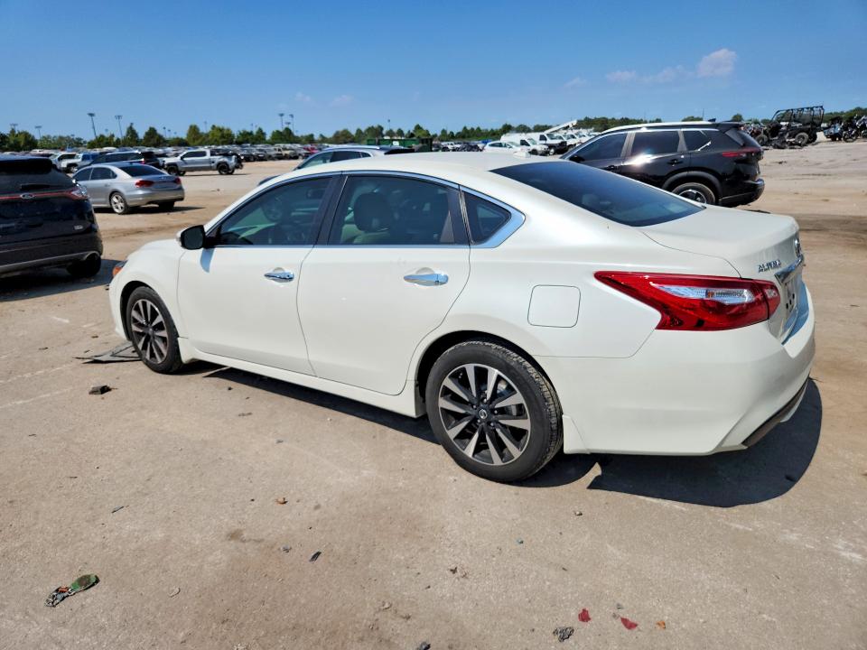 Photo 2 from auction – 2017 NISSAN ALTIMA with VIN 1N4AL3AP2HC498274
